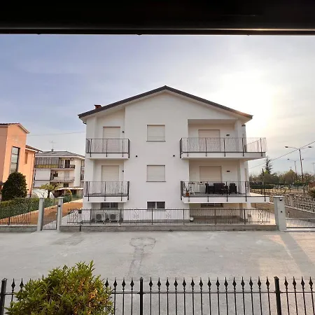 Apartment Ca' Del Riccio Bra